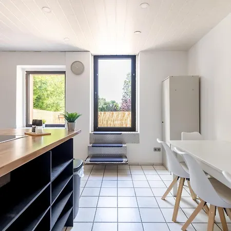 Budgetroom 2 Schlafzimmer Mit Terasse 아파트